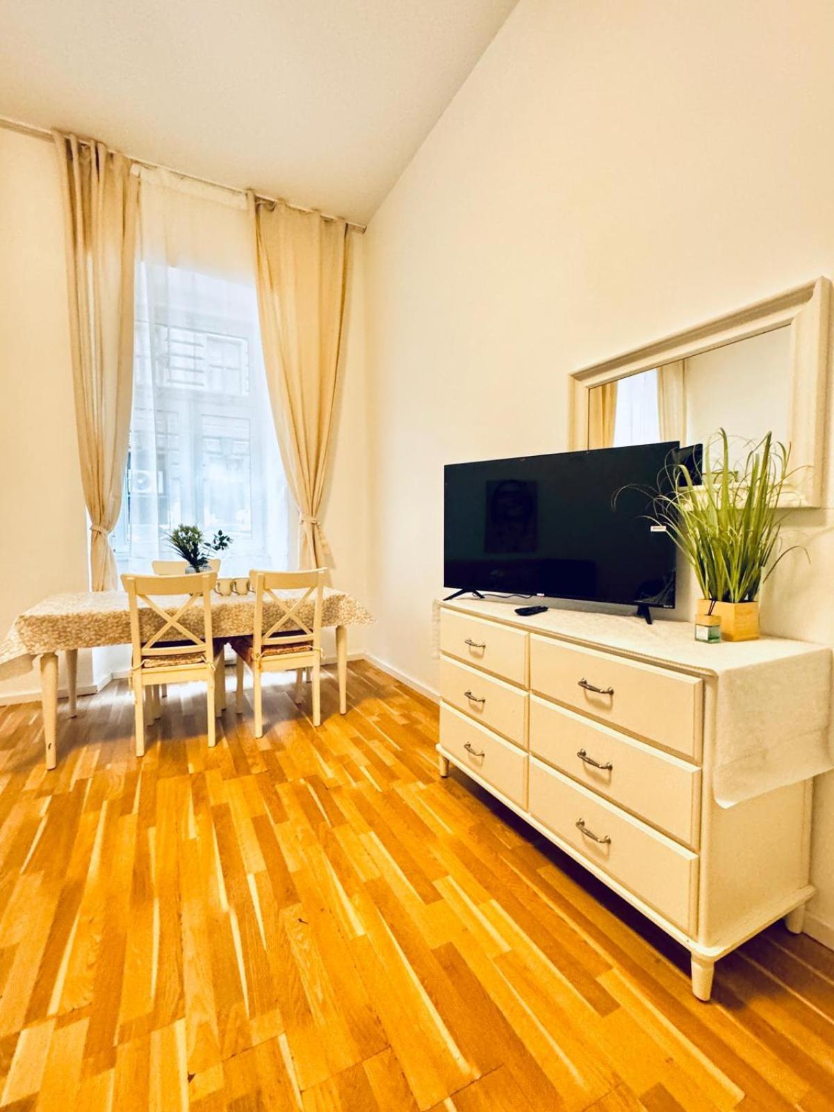 Comfortable Apt, 15 Minutes To Rathausplatz * Wien